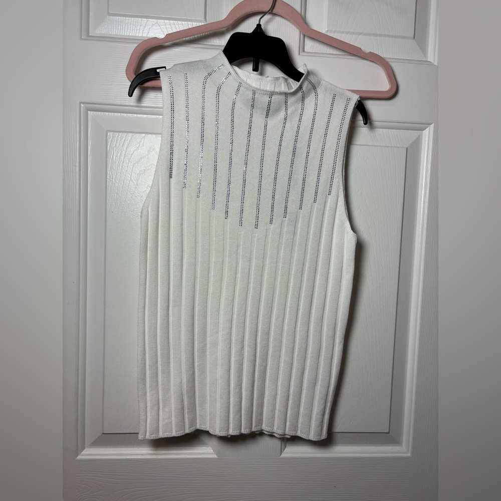 Tahari White Medium Top